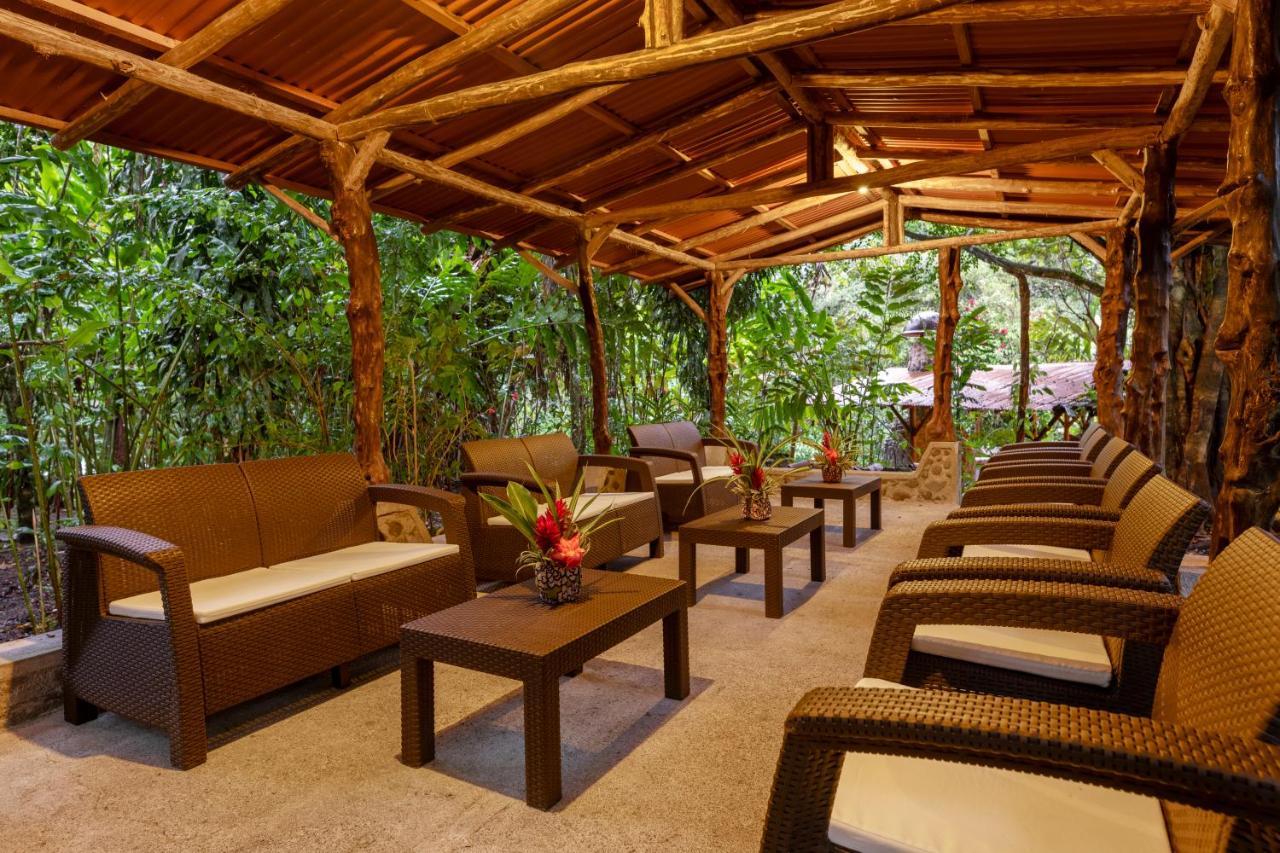 Rancho Margot Sustainable&Self Sufficient Eco Lodge El Castillo Exterior foto